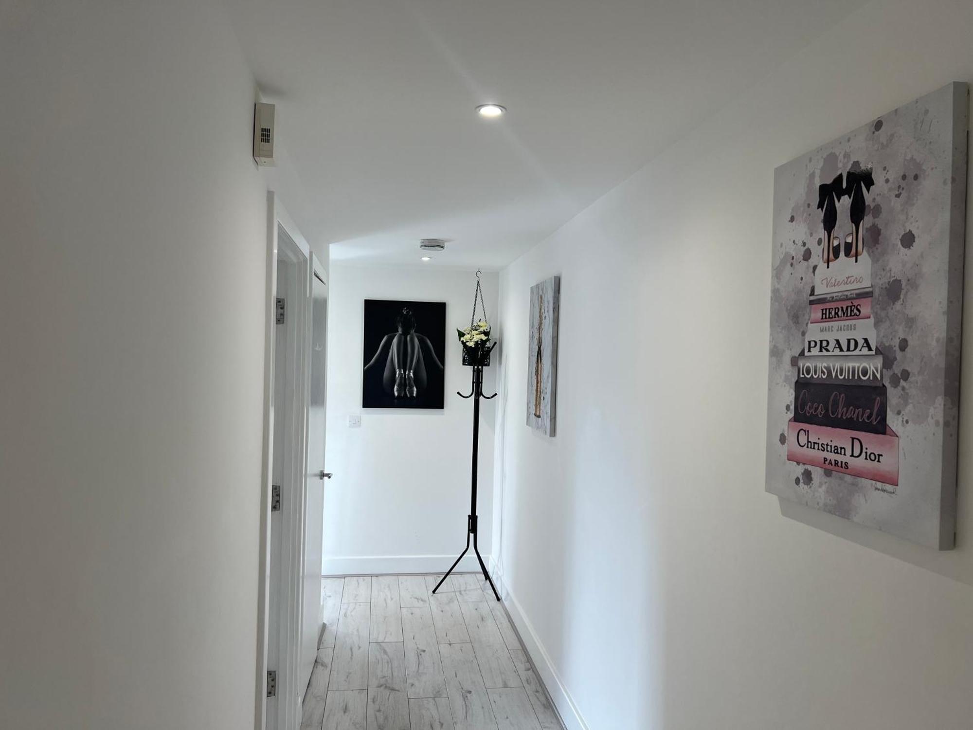 Broadway'S Canterbury City Escape Eksteriør bilde